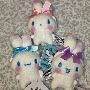NWT Sanrio Cinnamonroll (Cinna) Sitting Position 4” plushie key chains Set of 3